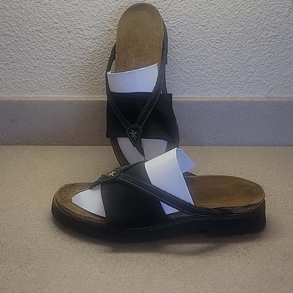 NAOT BLACK‎ SANDALS (sz US 6 or EURO 37 - Picture 2 of 6